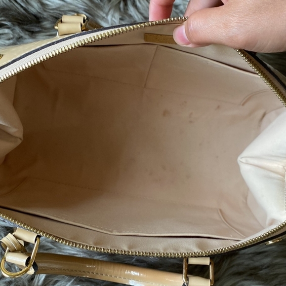 ❗️SOLD❗️🎉HPLouis Vuitton Monogram Vernis Santa Monica in Dune (Beige) - Picture 13 of 16